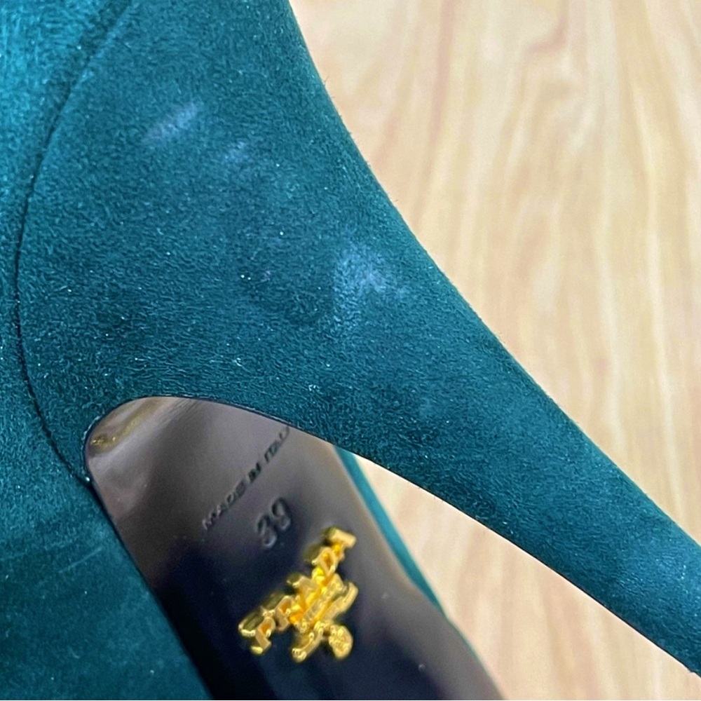 Prada Camoscio Deep Emerald Green Suede Pumps - Picture 9 of 9